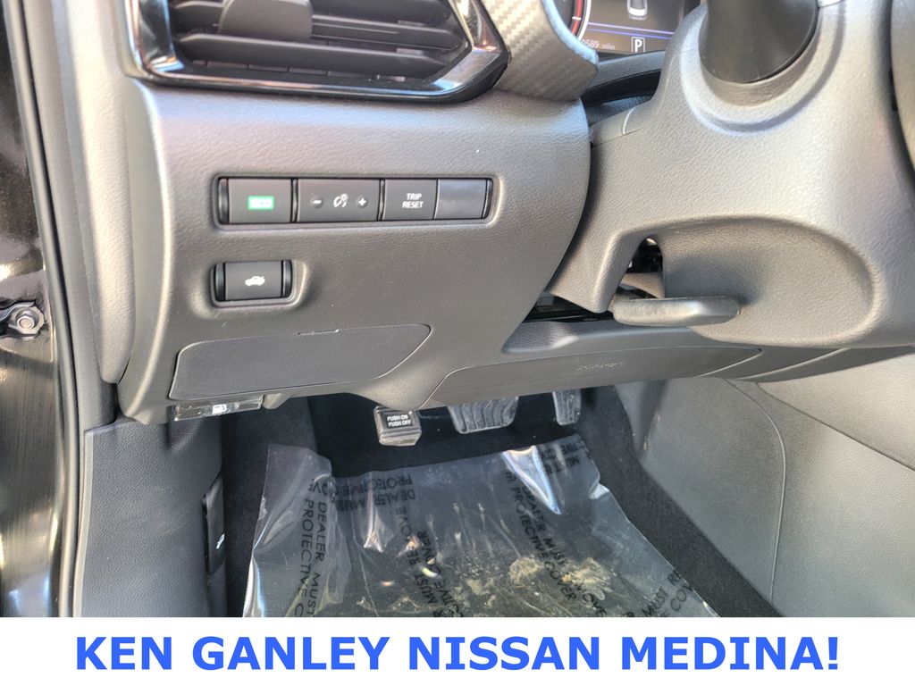 2023 Nissan Sentra SV photo