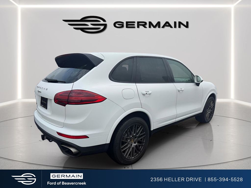 Used 2017 White Porsche Base image 7