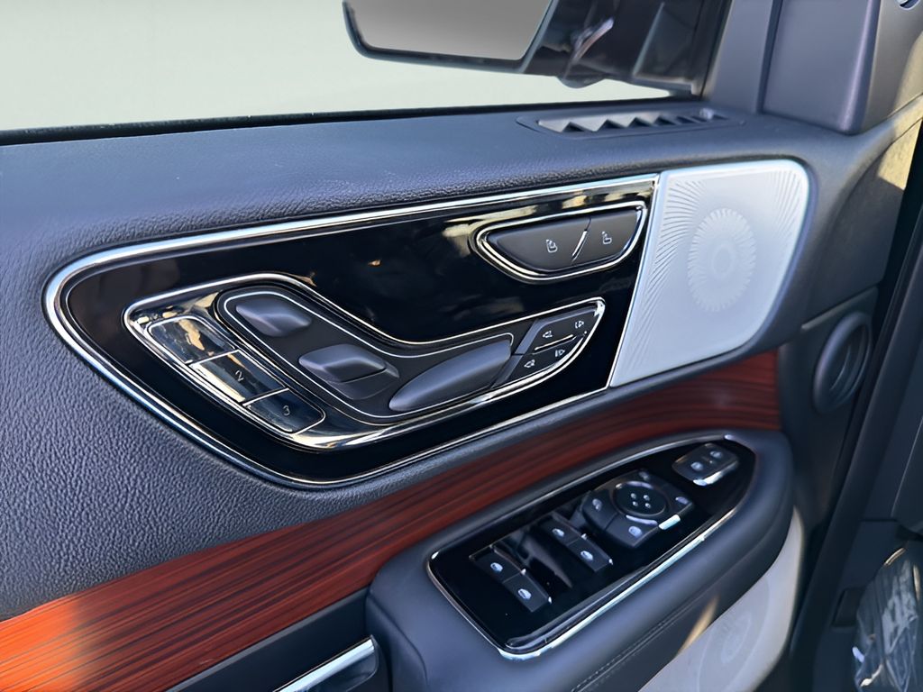 2024 Lincoln Navigator