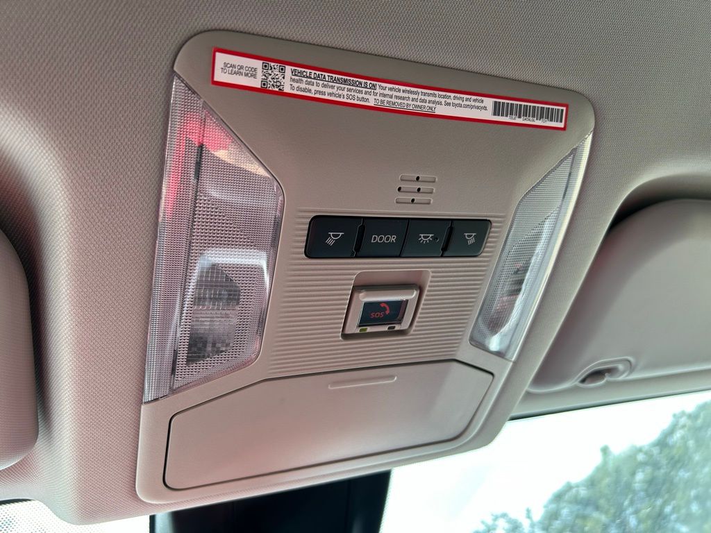 Thumbnail: 2025 Toyota RAV4 - 26