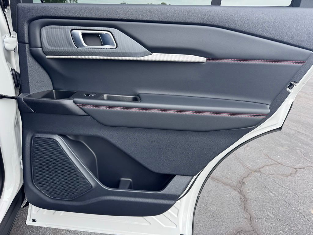 FordExplorer21