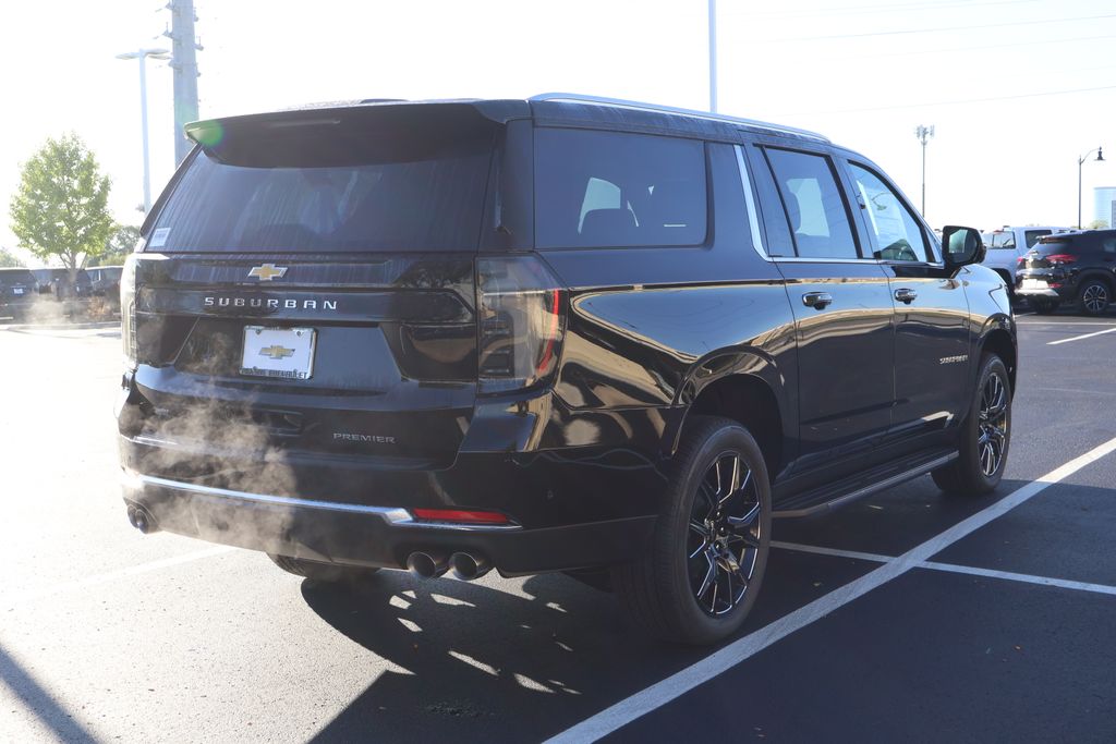 Thumbnail: 2026 Chevrolet Suburban - 8