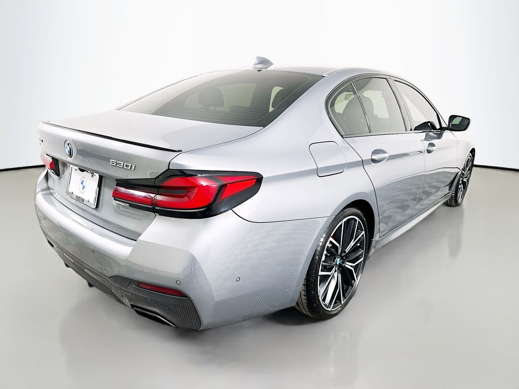Thumbnail: 2023 BMW 5 Series - 5