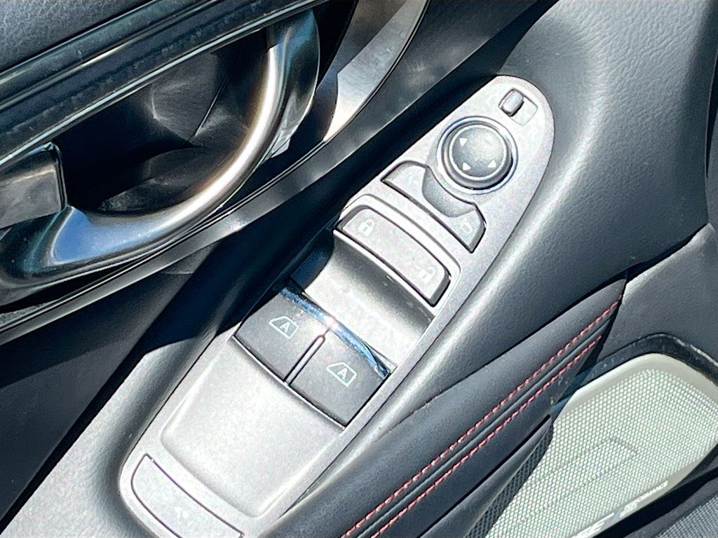 Used 2021 White INFINITI Red Sport 400 image 18