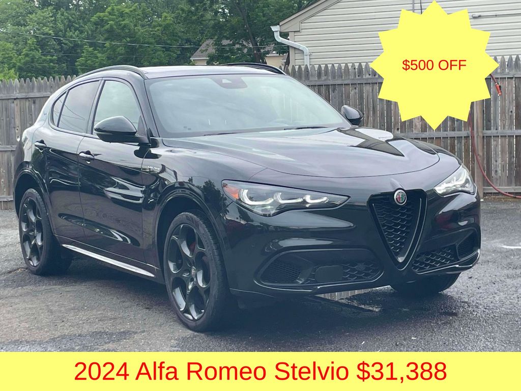  2024 Alfa Romeo Stelvio Veloce AWD   