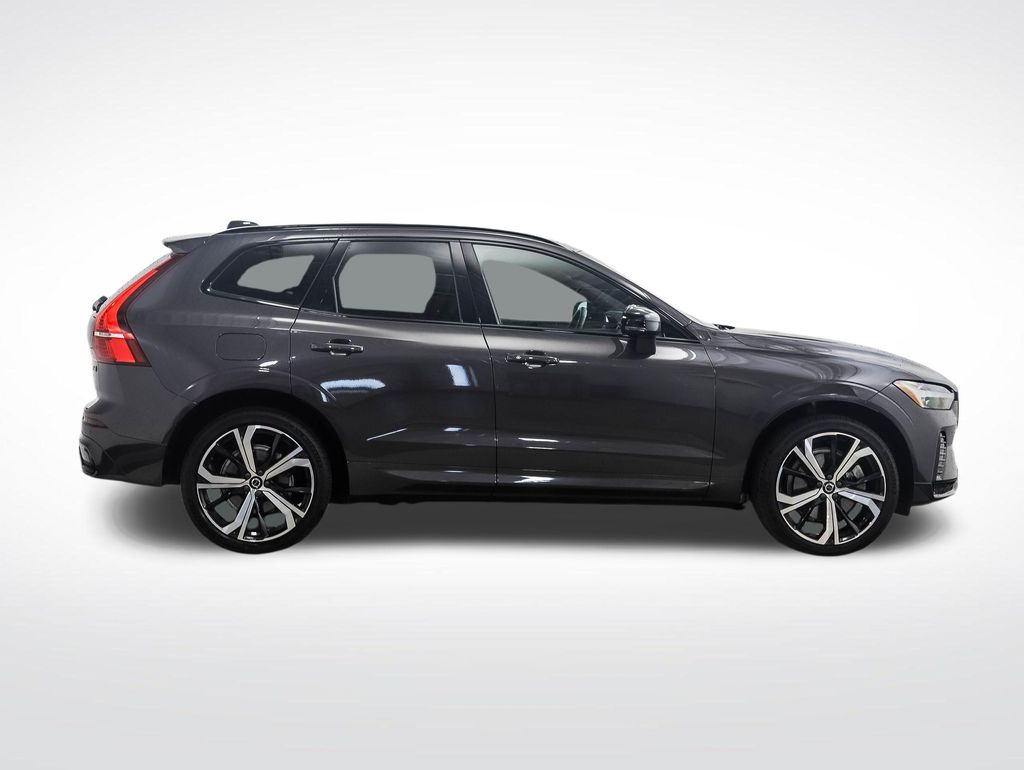 Thumbnail: 2022 Volvo XC60 - 6