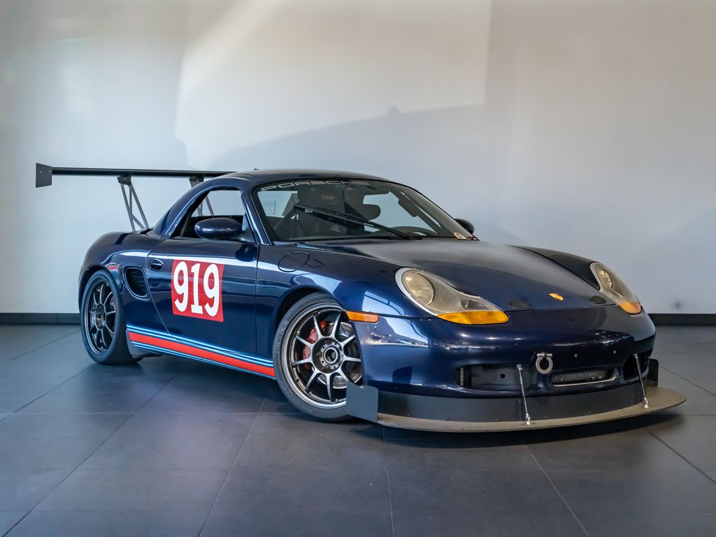 Used 2002  Porsche S image 9