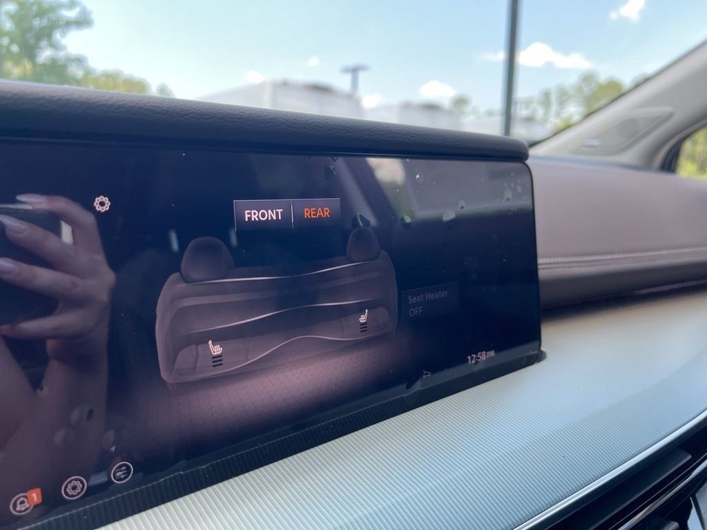 2025 Everest White Pearl Tricoat Nissan Murano Platinum AWD SUV