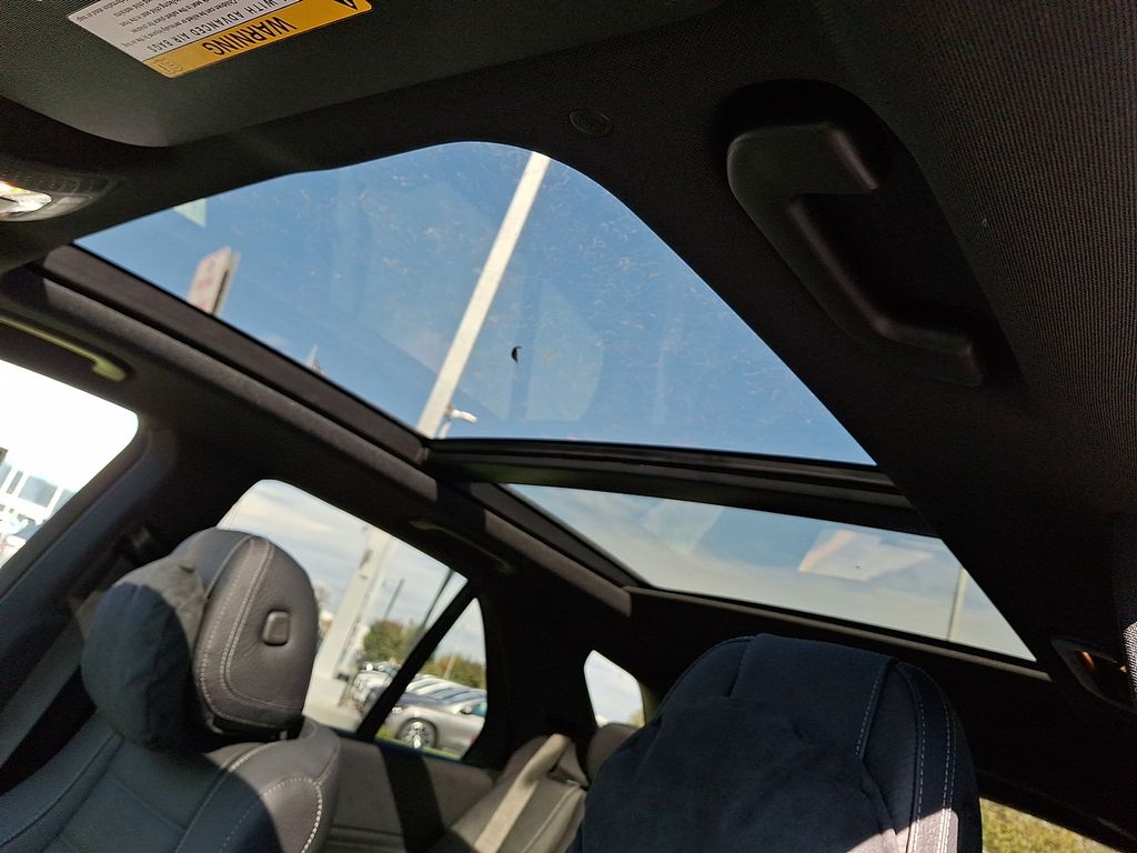 Thumbnail: 2026 Mercedes-Benz GLE - 10