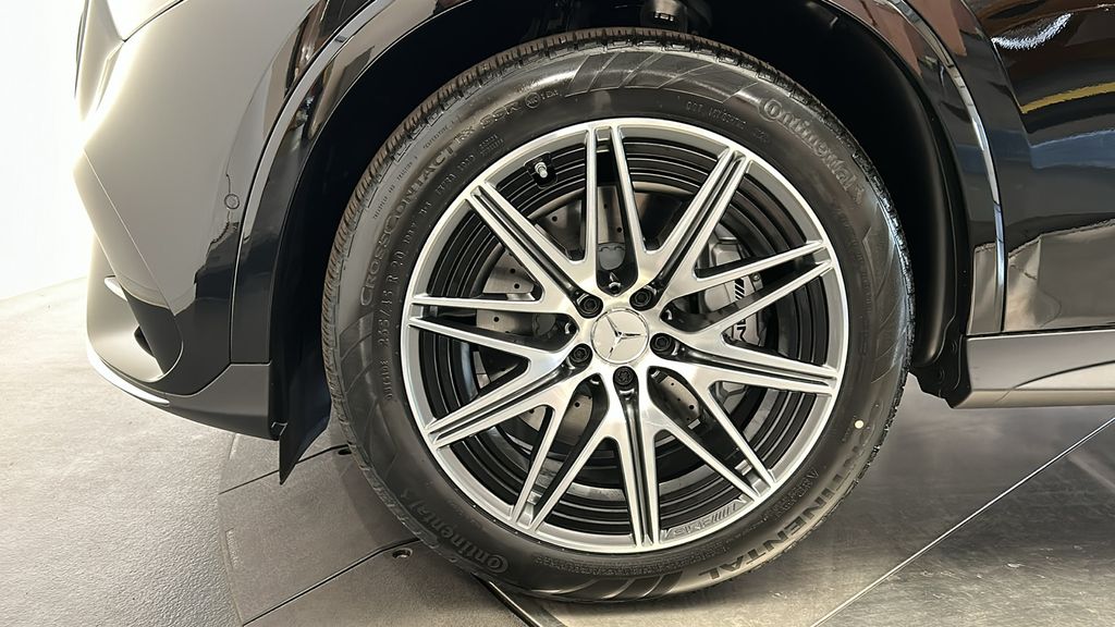 2025 Mercedes-Benz GLC 43 AMG 10