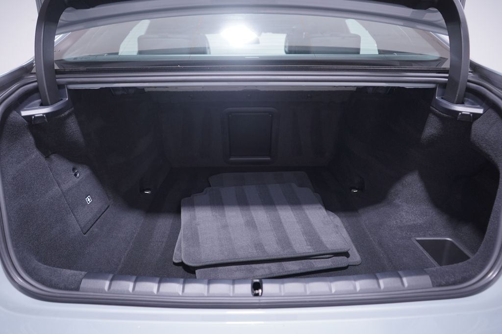 Thumbnail: 2025 BMW i7 - 23