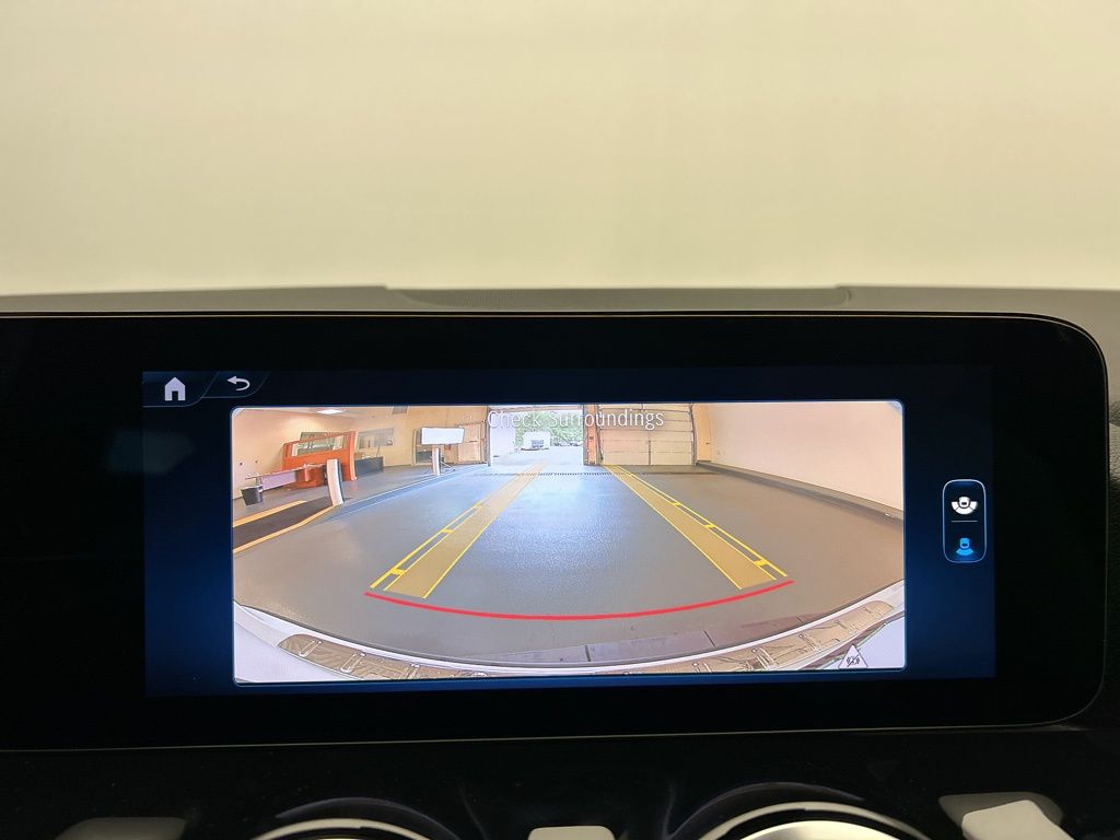 Thumbnail: 2025 Mercedes-Benz GLA - 18