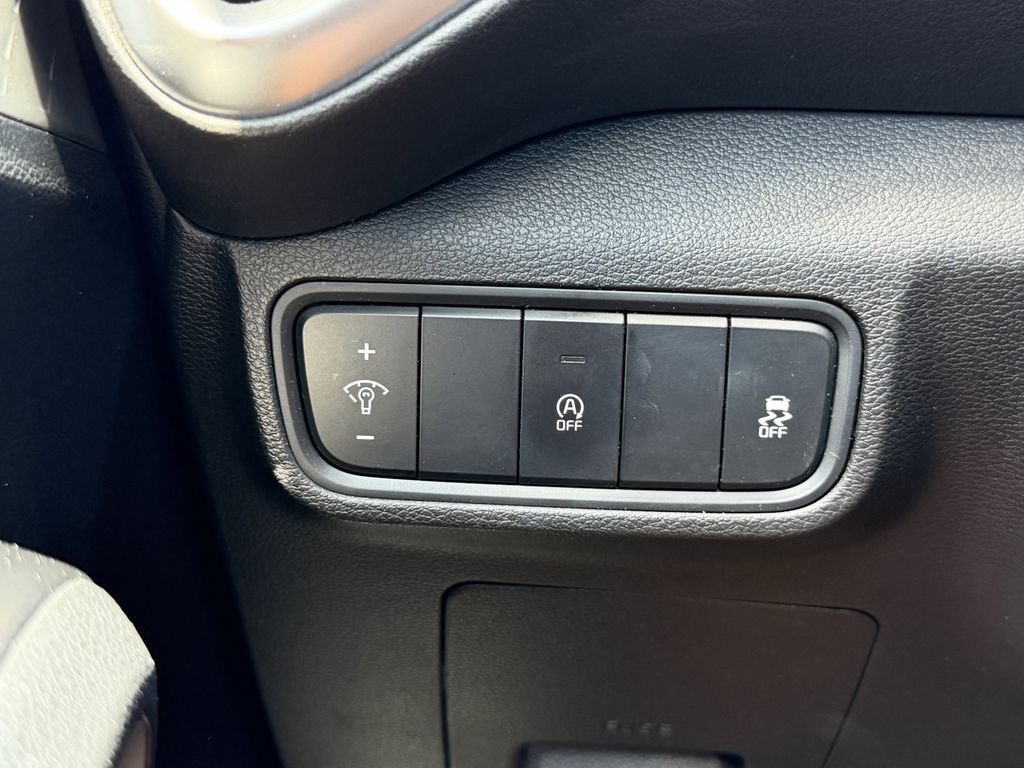 used 2021 Kia Soul car, priced at $10,991