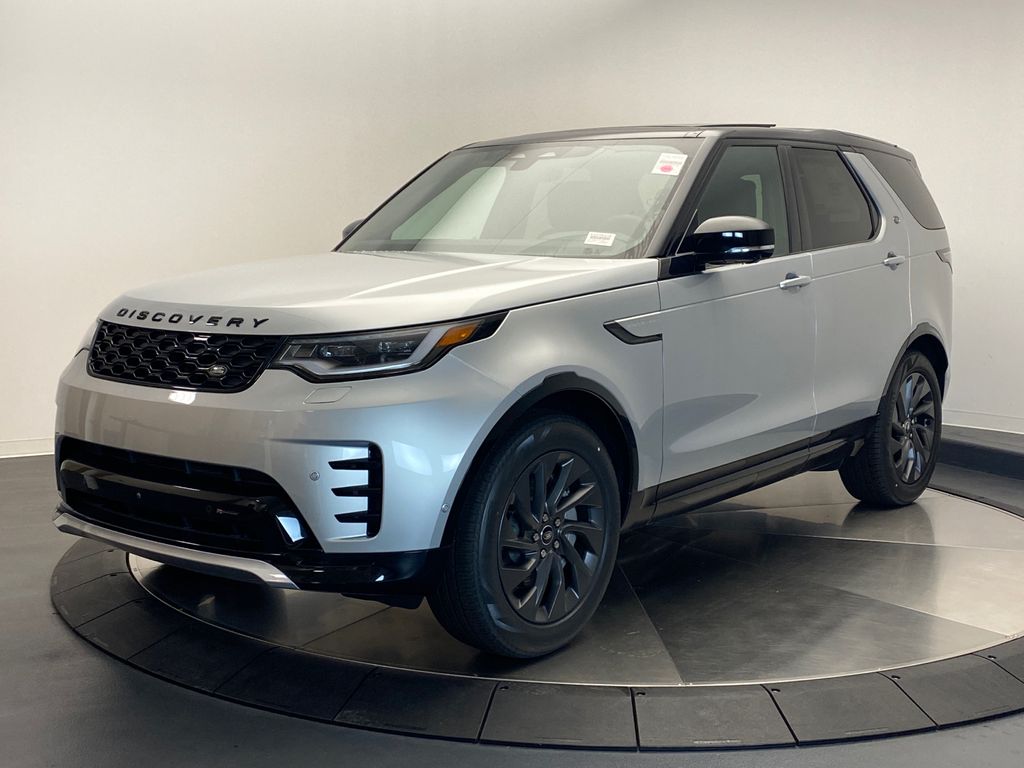 2023 Land Rover Discovery R-Dynamic S -
                Darien, CT