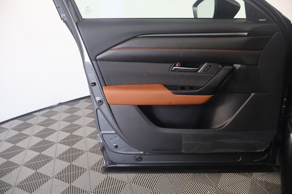 Thumbnail: 2025 Mazda CX-50 - 7