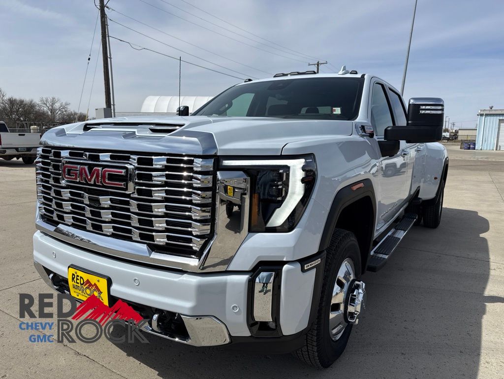 Glacier White Tricoat 2026 GMC Sierra 3500HD Pickup Truck Four-Wheel Drive Automatic