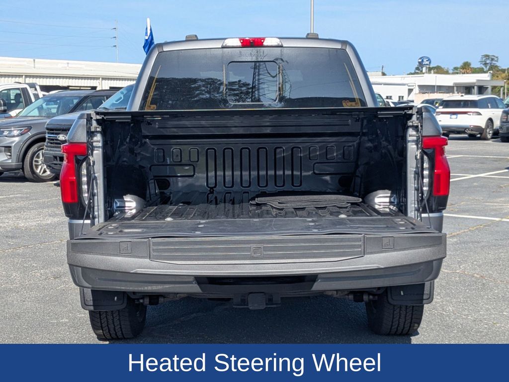 2023 Ford F-150 Lightning LARIAT