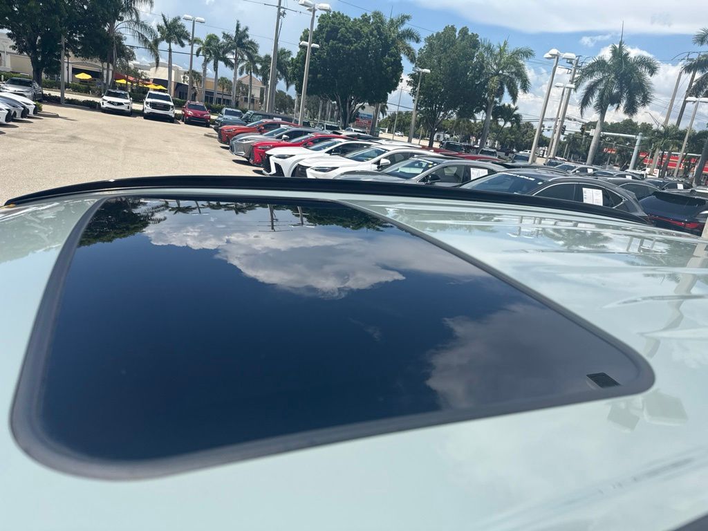 Used 2022 Gray Toyota XLE Premium image 17
