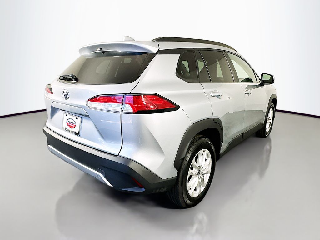 Thumbnail: 2022 Toyota Corolla Cross - 5