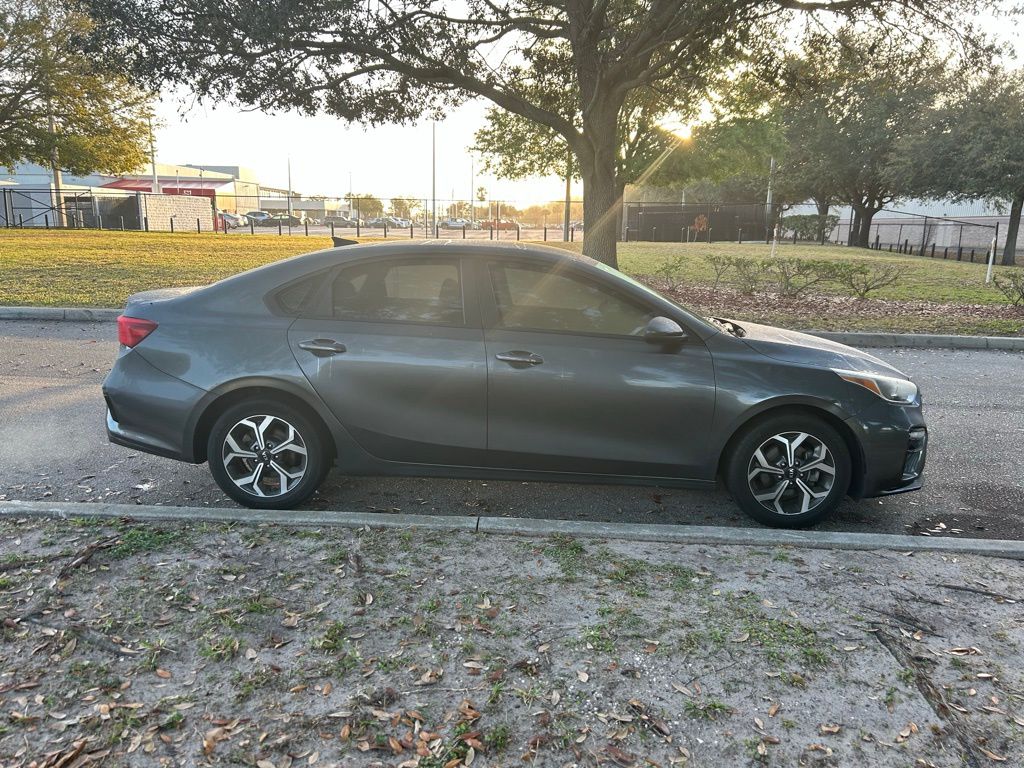 Thumbnail: 2021 Kia Forte - 6