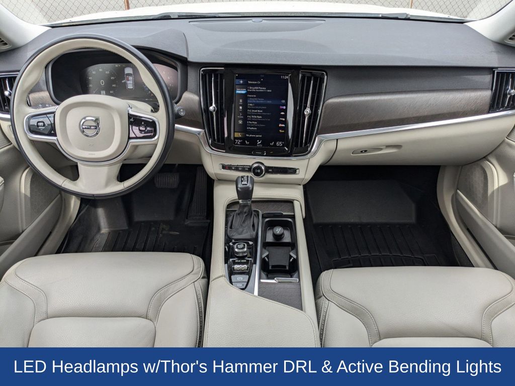 2018 Volvo V90 Cross Country T6