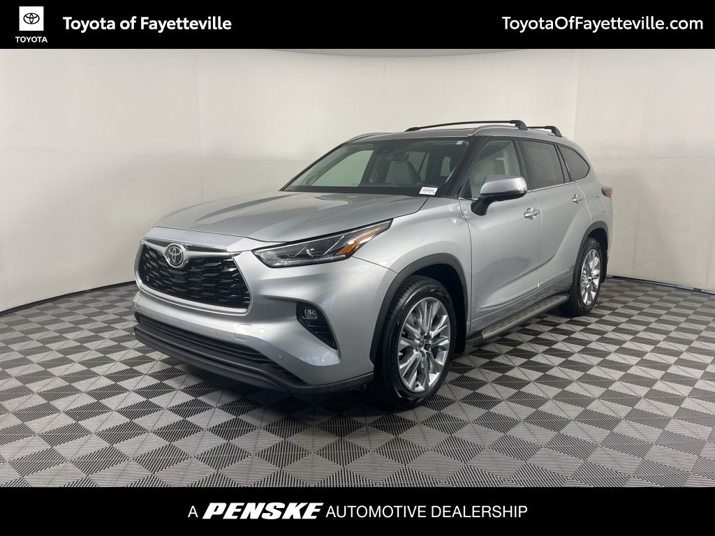 2022 Toyota Highlander Limited -
                  Fayetteville, AR