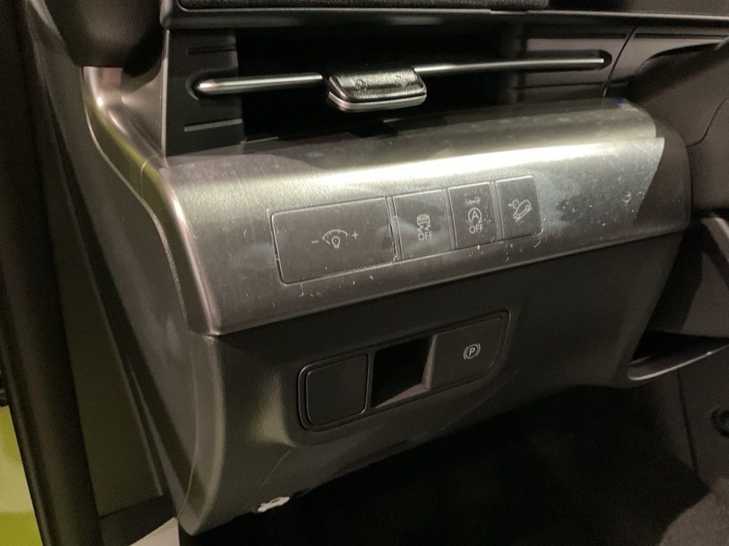 New 2026 Yellow Hyundai SEL Sport image 14