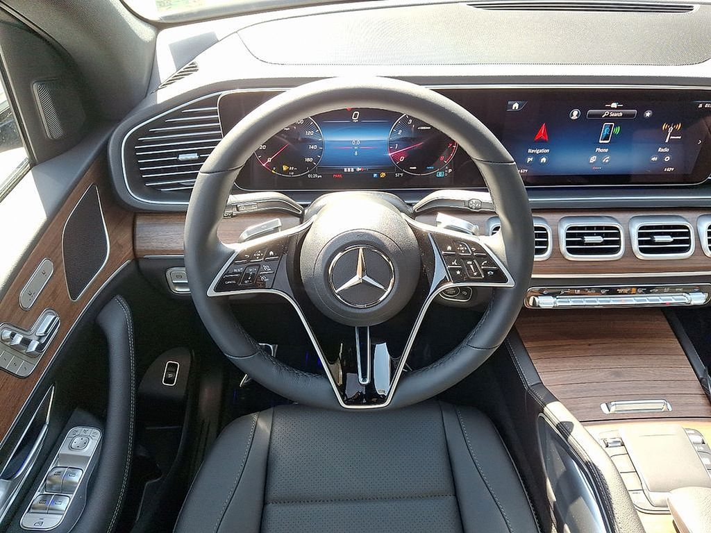 Thumbnail: 2025 Mercedes-Benz GLE - 7