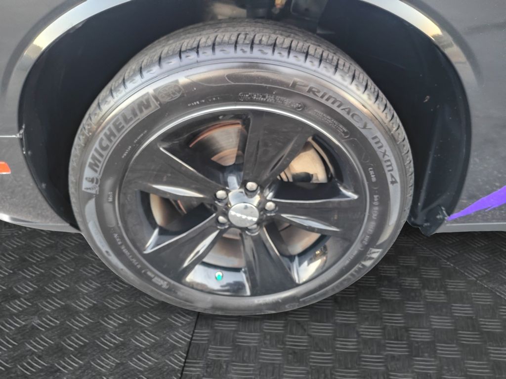 Used Car 2023 Dodge Challenger  Sxt For Sale Under $25,000 In Austin, Texas