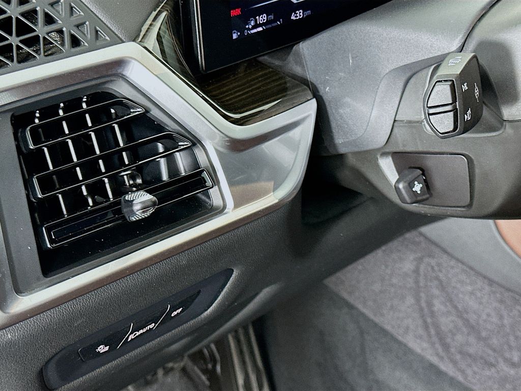 Thumbnail: 2024 BMW X5 - 10