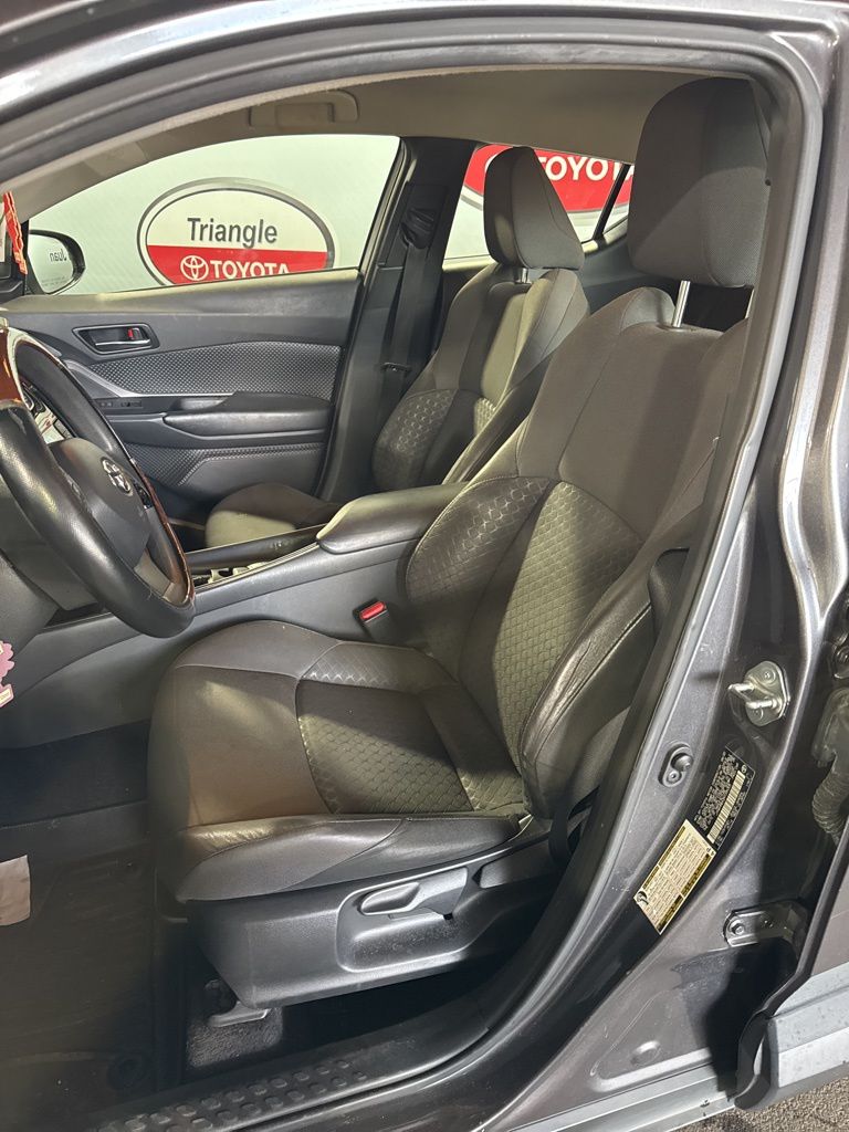 Used Car 2021 Toyota C-hr  Le For Sale Under $25,000 In San Juan, Puerto Rico