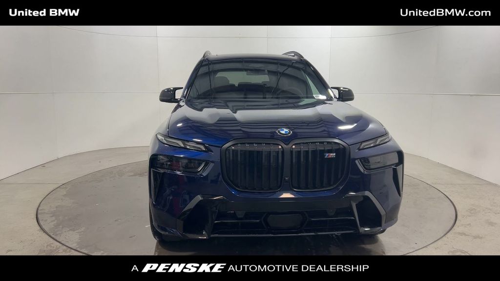 2025 BMW X7 M60i 3