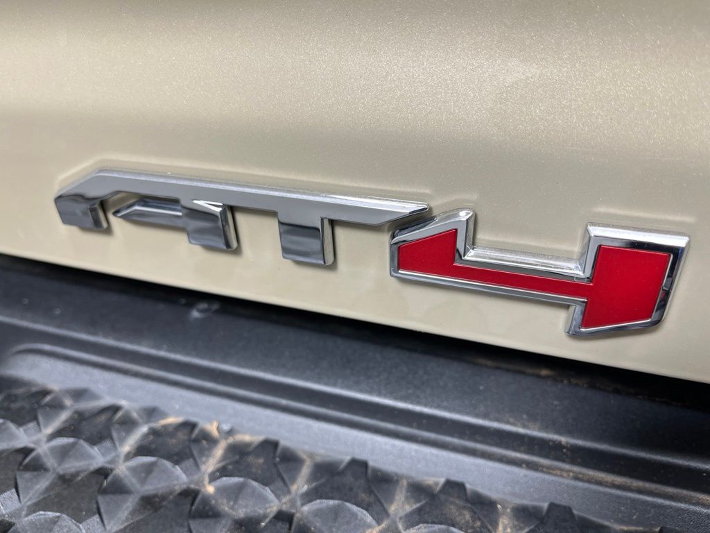 Thumbnail: 2023 GMC Canyon - 4
