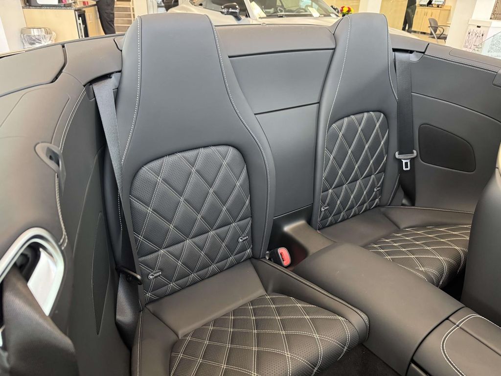 Thumbnail: 2025 Mercedes-Benz SL-Class - 24