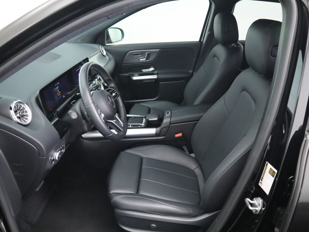 Thumbnail: 2023 Mercedes-Benz GLA - 19