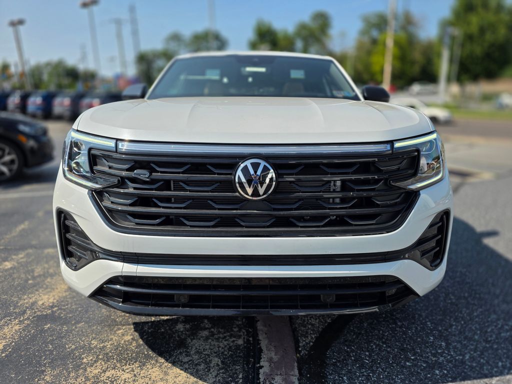 2026 Volkswagen Atlas Cross Sport 2.0T SEL R-Line Black - 4