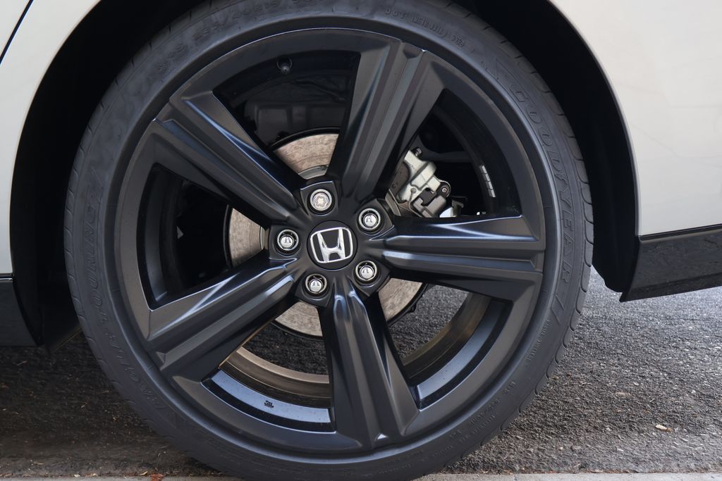 Thumbnail: 2025 Honda Accord - 15