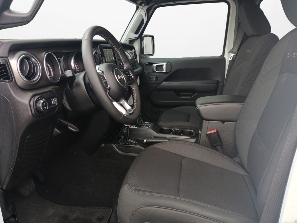 Used Car 2023 Jeep Gladiator  Overland For Sale Under $35,000 In Austin, Texas