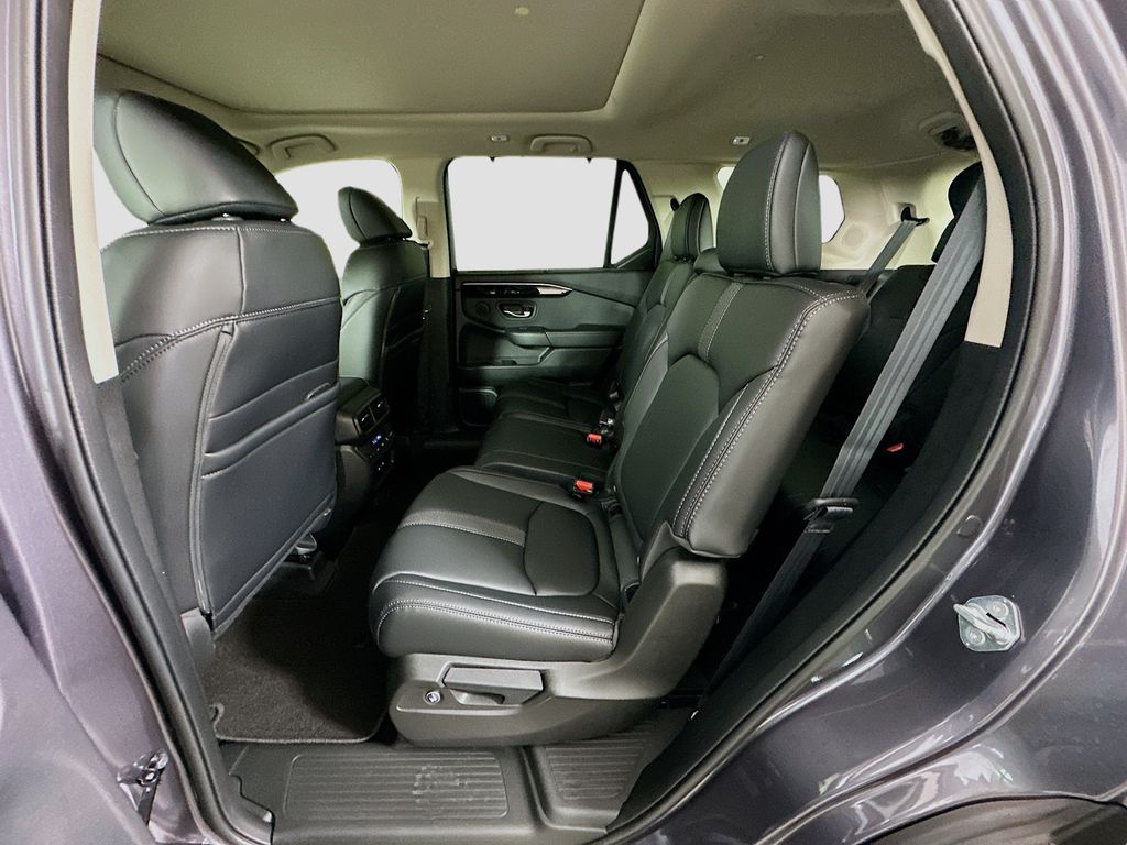 Thumbnail: 2025 Honda Pilot - 16
