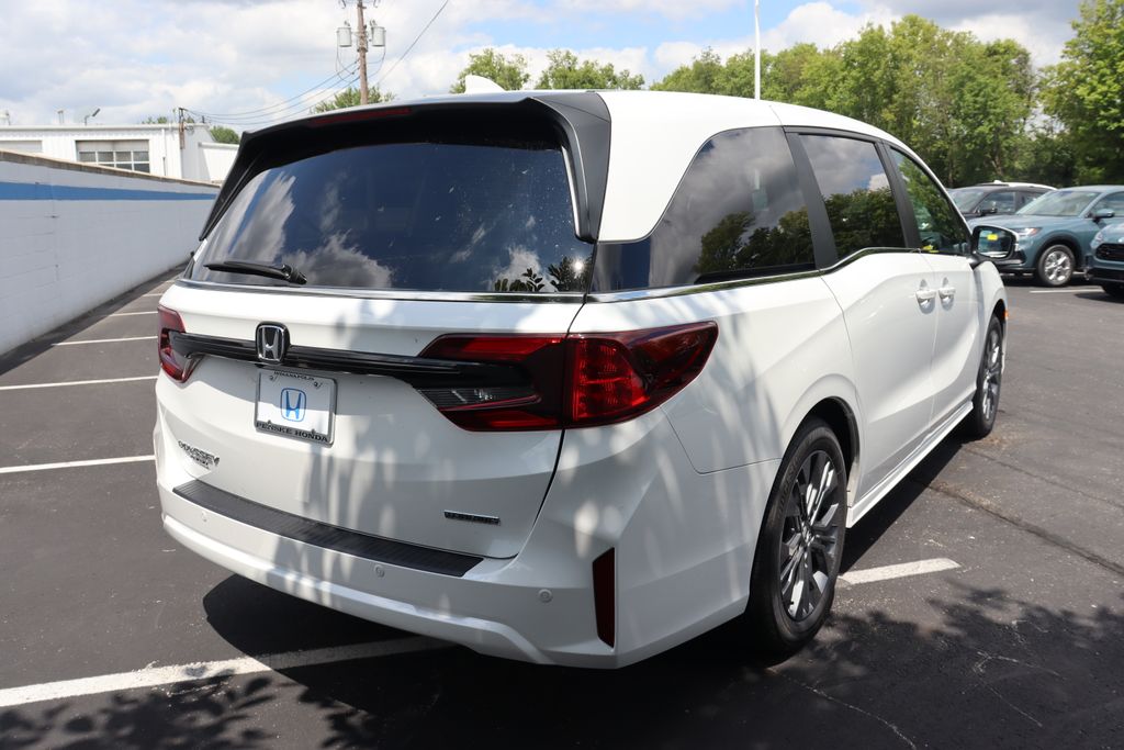 2025 Honda Odyssey Touring 5