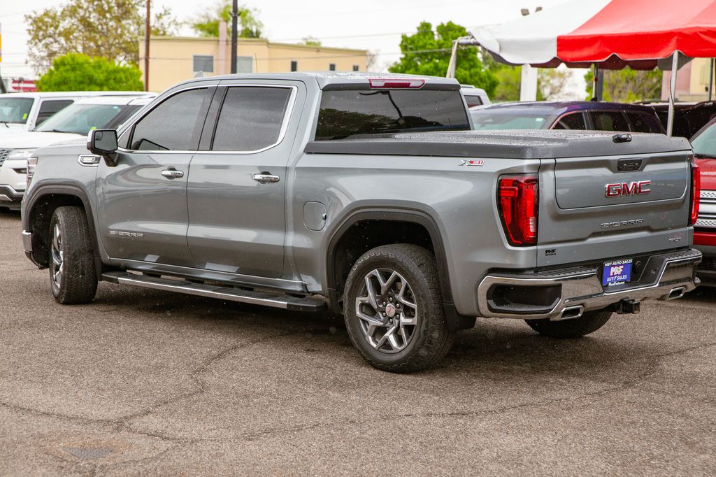 View vehicle photo 6