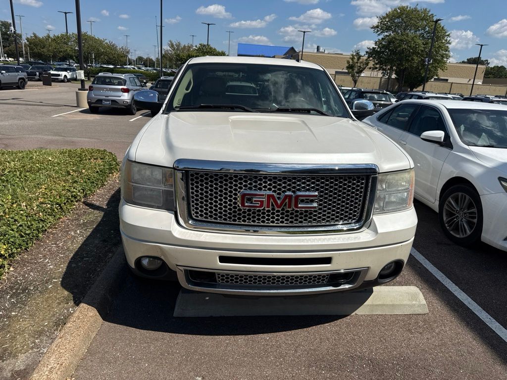 2010 GMC Sierra 1500 photo 1