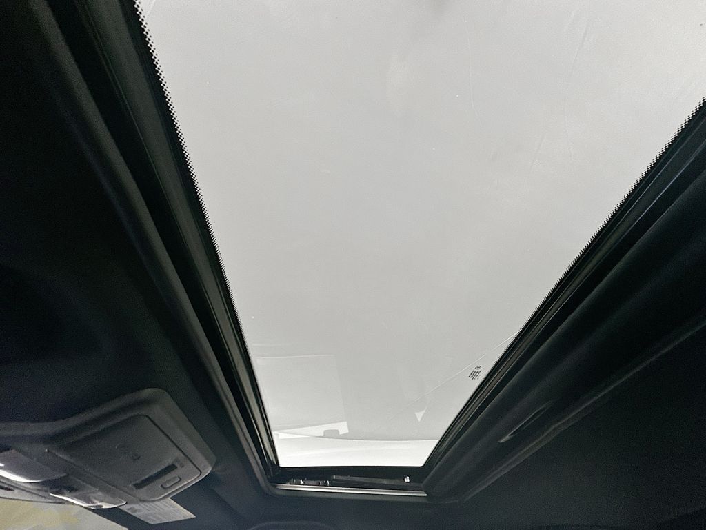 Used 2024 Black Nissan PRO-4X image 21