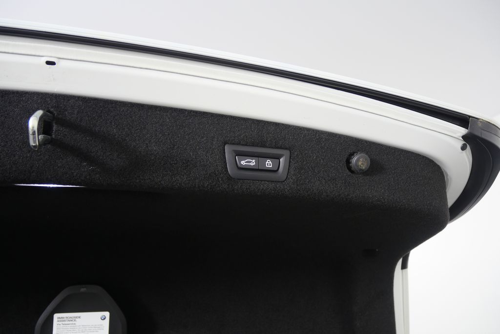 Thumbnail: 2022 BMW 7 Series - 17