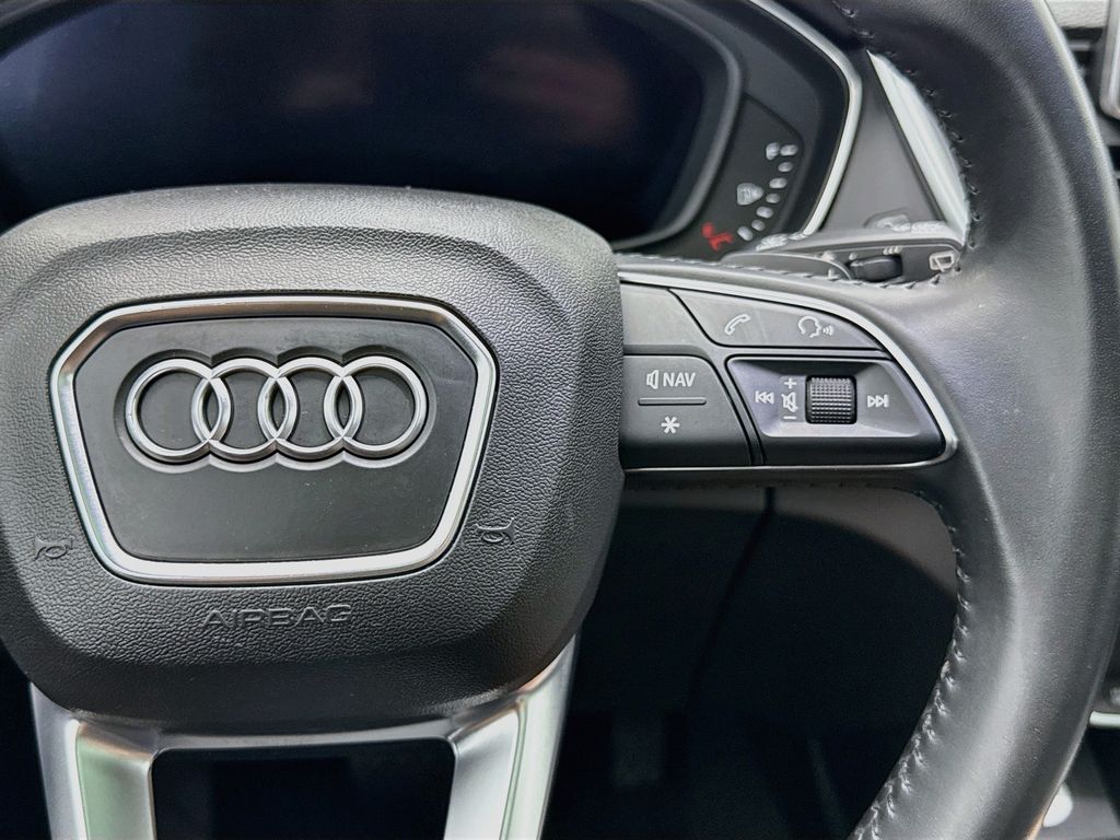 Thumbnail: 2018 Audi Q5 - 12