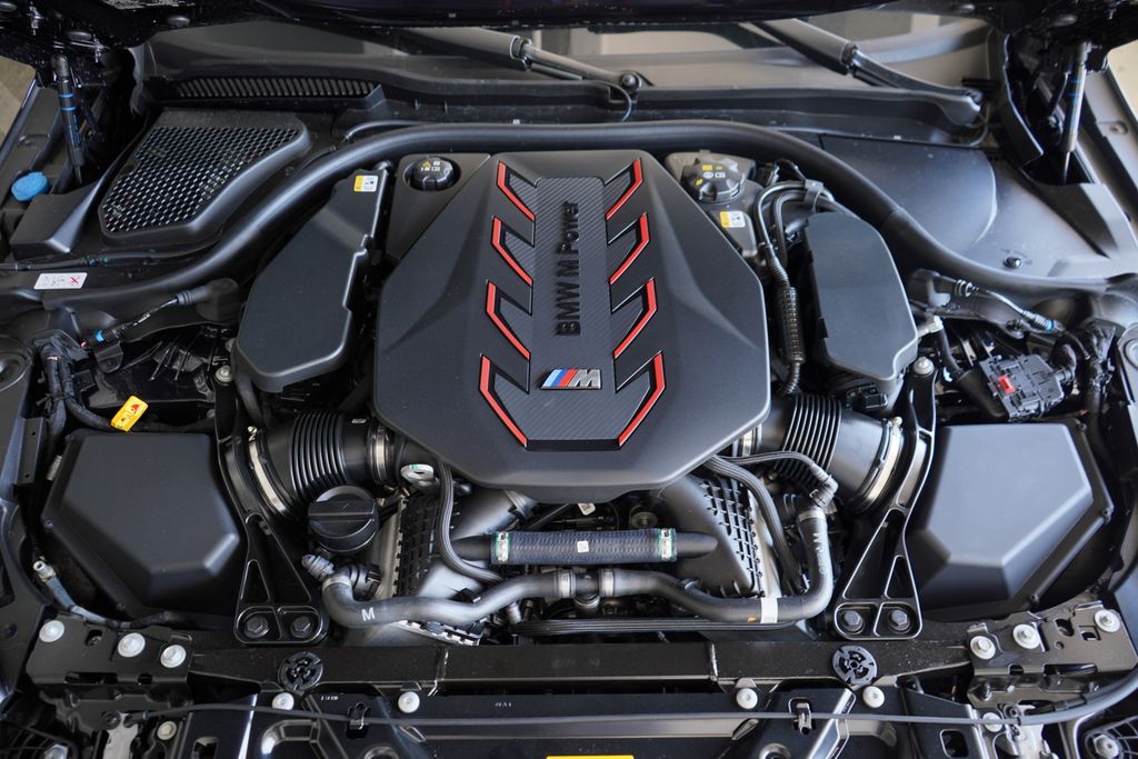 Thumbnail: 2026 BMW M5 - 23