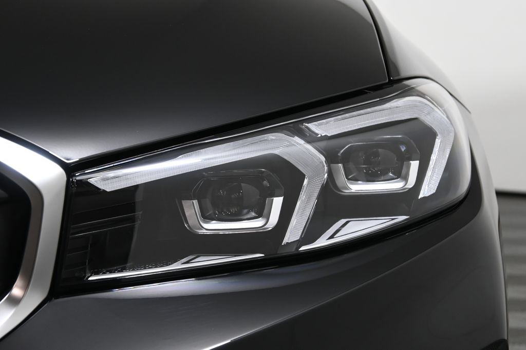 Thumbnail: 2026 BMW 3 Series - 11