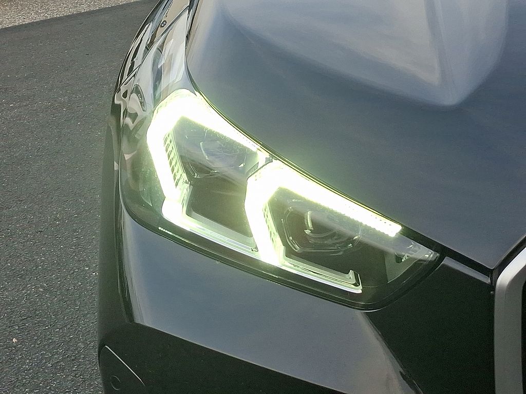 Thumbnail: 2025 BMW X1 - 9