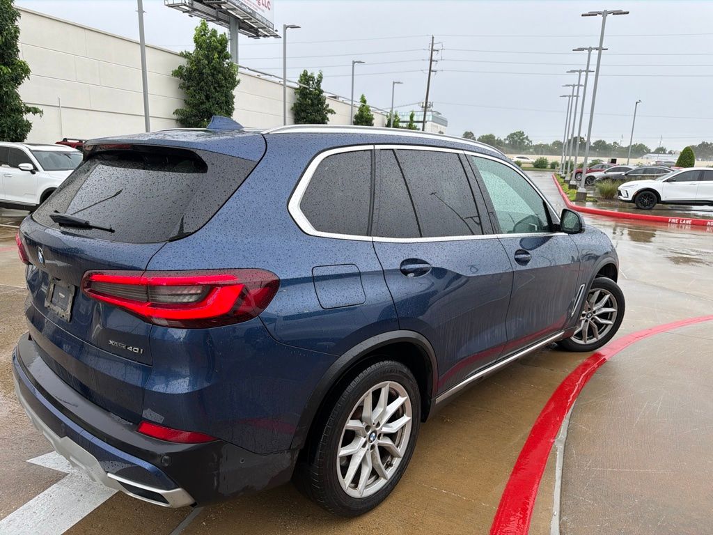 2022 BMW X5 xDrive40i Blue at Mac Haik CDJR North Houston