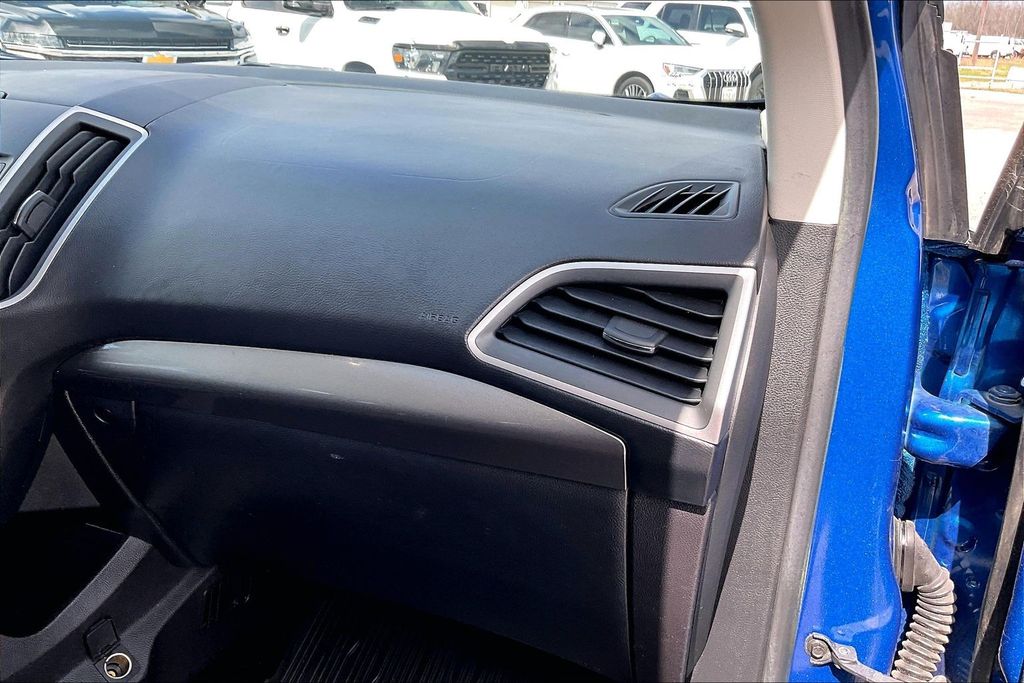 Used 2018 Ford Edge SEL 4D Sport Utility